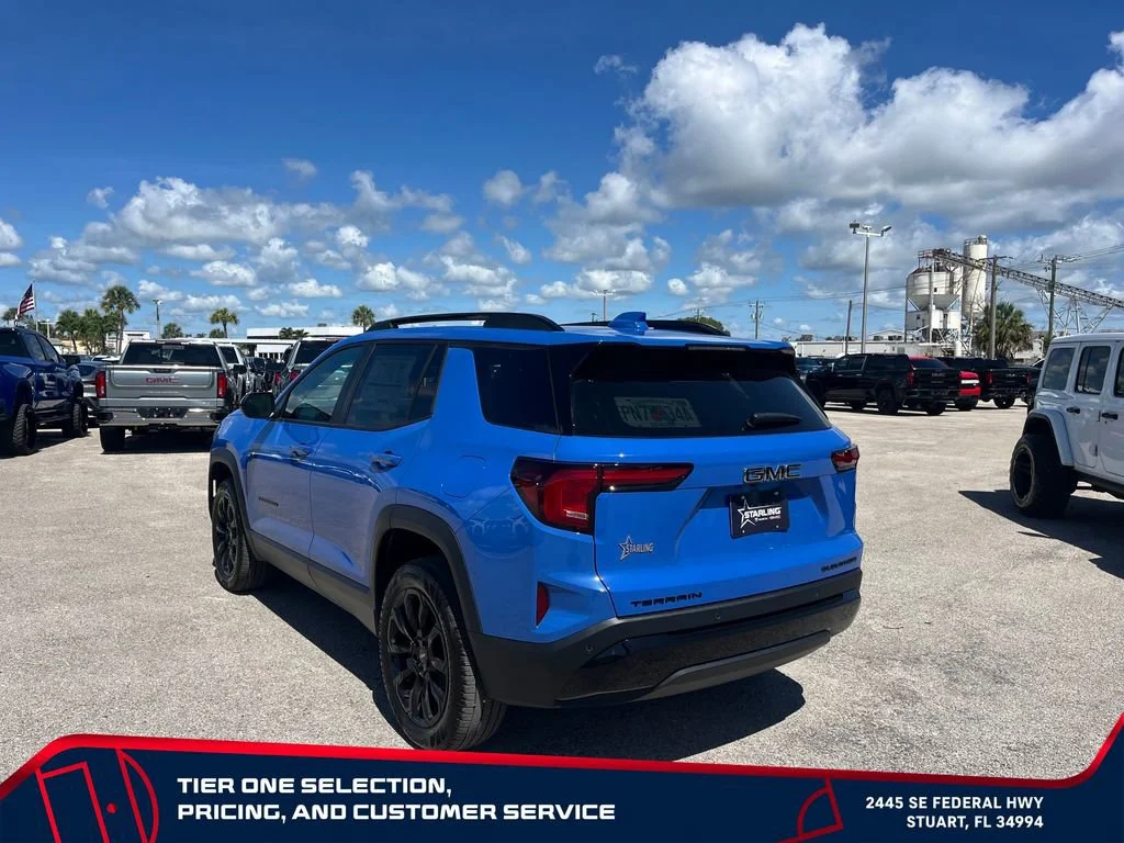 New 2026 Rapids Metallic GMC Elevation image 5