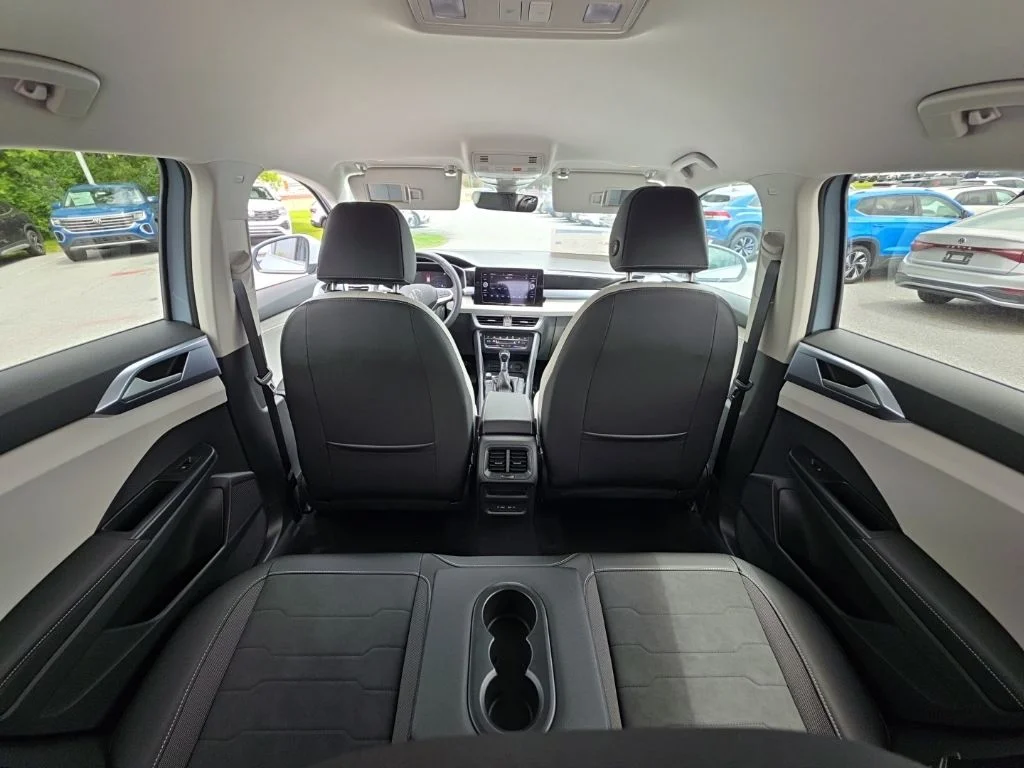New 2026 Monument Gray Volkswagen 1.5T SE image 31
