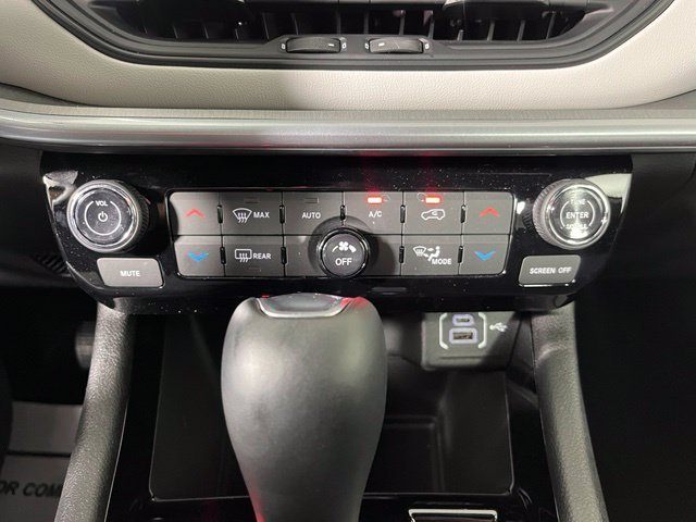 Used 2026 Silver Jeep Limited image 33