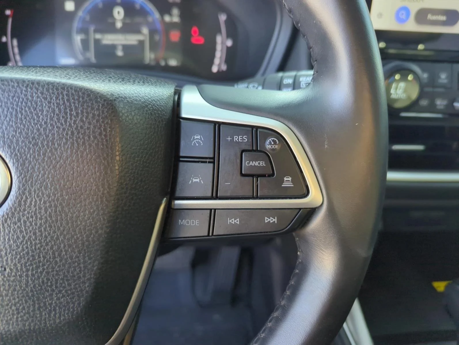 Used 2025 Midnight Black Metallic Toyota XLE image 17