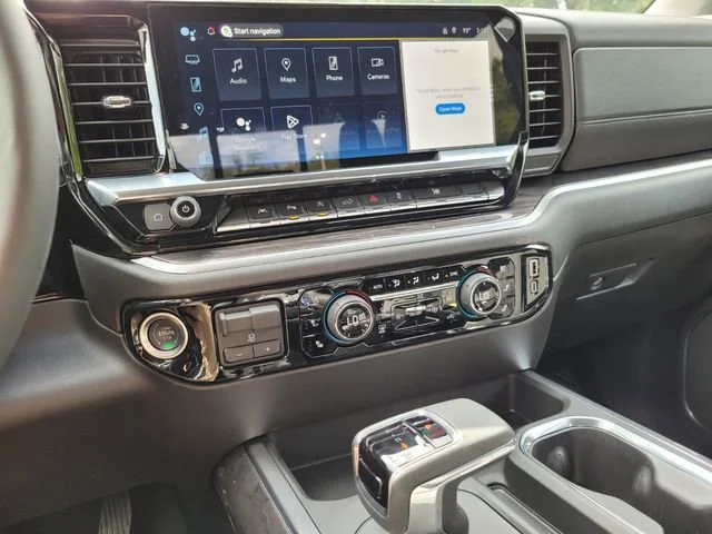 2025 Chevrolet Silverado 1500 LTZ - Photo 22