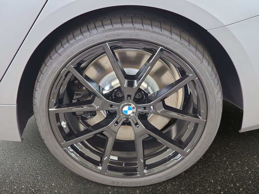 2026 BMW 8 Series 840i - Photo 17