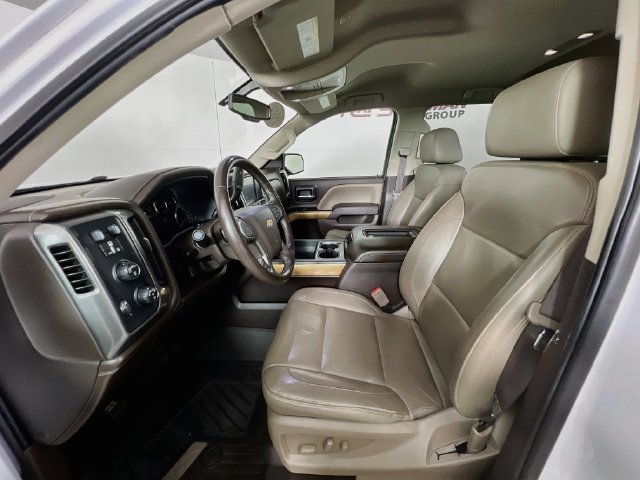 Used 2018 SUMMIT WHITE Chevrolet LTZ image 10
