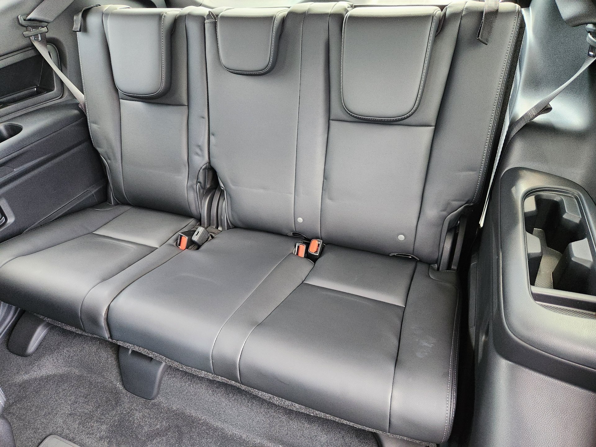 New 2026 SAPPHIRE BLUE PEARL Subaru Limited 7-Passenger image 23