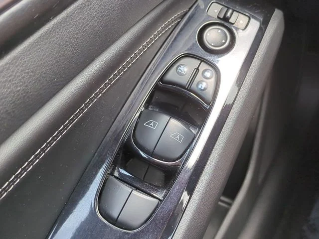 Used 2021 Storm Blue Nissan 2.5 SL image 23