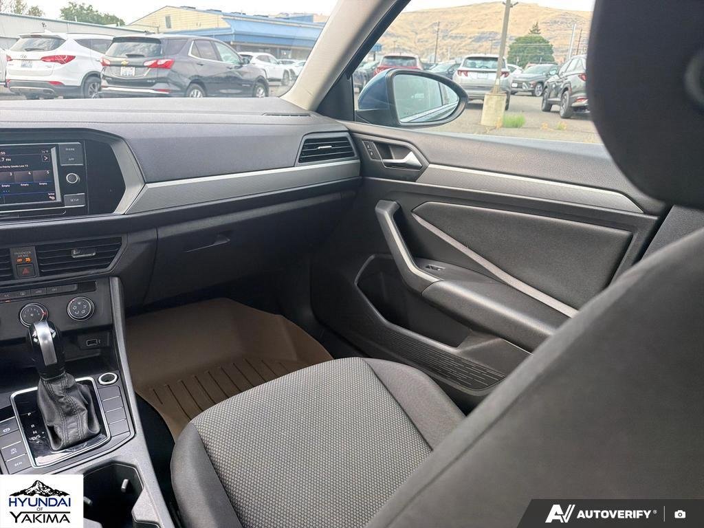 Used 2019 Blue Silk Metallic Volkswagen S image 25
