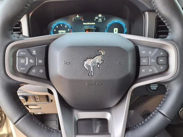 New 2026 Avalanche Gray Ford Badlands image 16