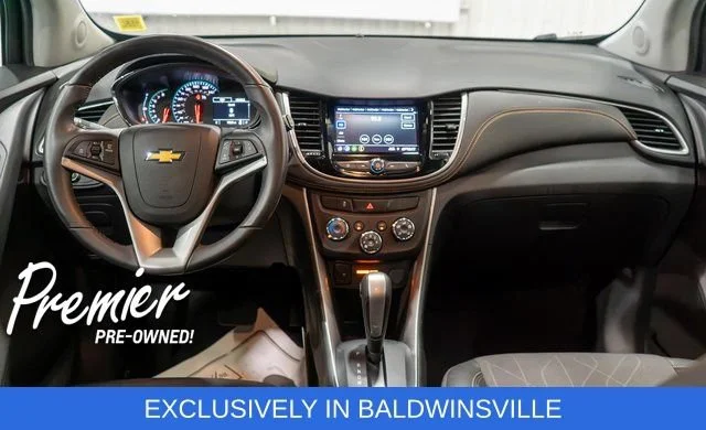 Used 2022 SILVER ICE METALLIC Chevrolet LT image 13