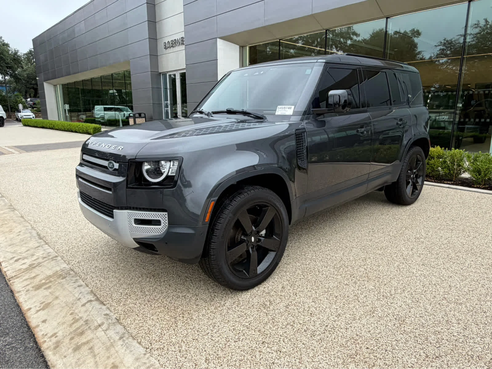Used 2023 GRY Land Rover  image 3