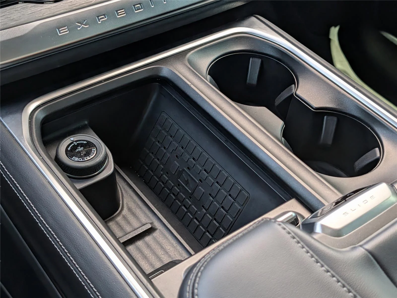 Used 2025 Agate Black Ford Platinum image 28