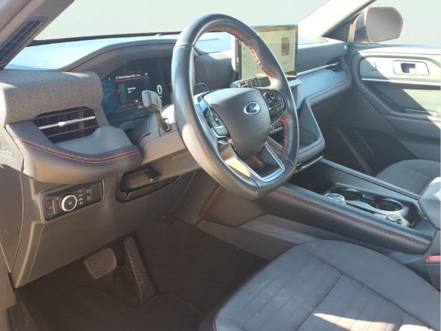 Used 2025  Ford ST-Line image 8