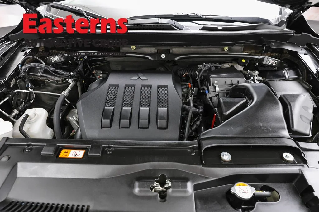 Used 2024 Black Mitsubishi LE image 7