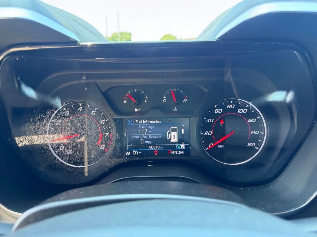 Used 2019 Black Chevrolet 1LT image 23