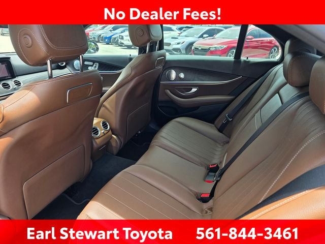 Used 2018  Mercedes-Benz E 300 image 9