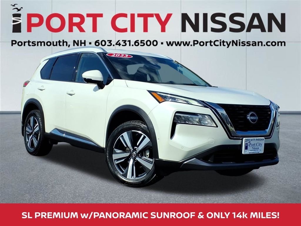 Used 2023 Pearl White Nissan SL premium w/heated leather seats & pano roof image 1