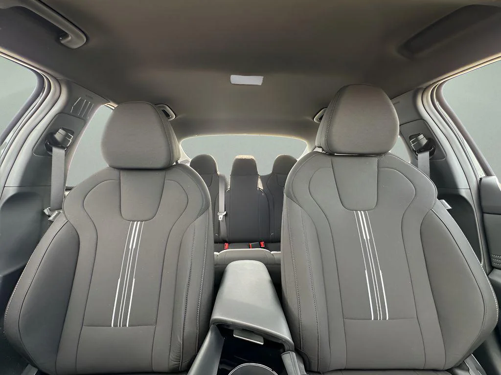 2025 Hyundai Elantra Blue - Photo 10