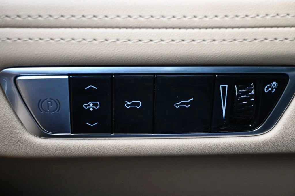 2025 Cadillac Escalade IQ Luxury 2 - Photo 25