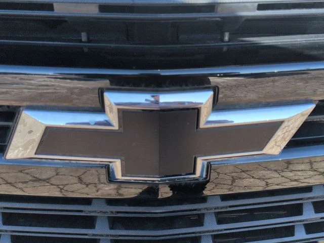 Used 2021 Silver Ice Metallic Chevrolet LT Trail Boss image 33