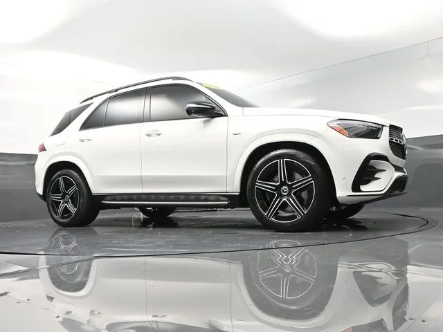 Used 2025  Mercedes-Benz GLE 450e image 35