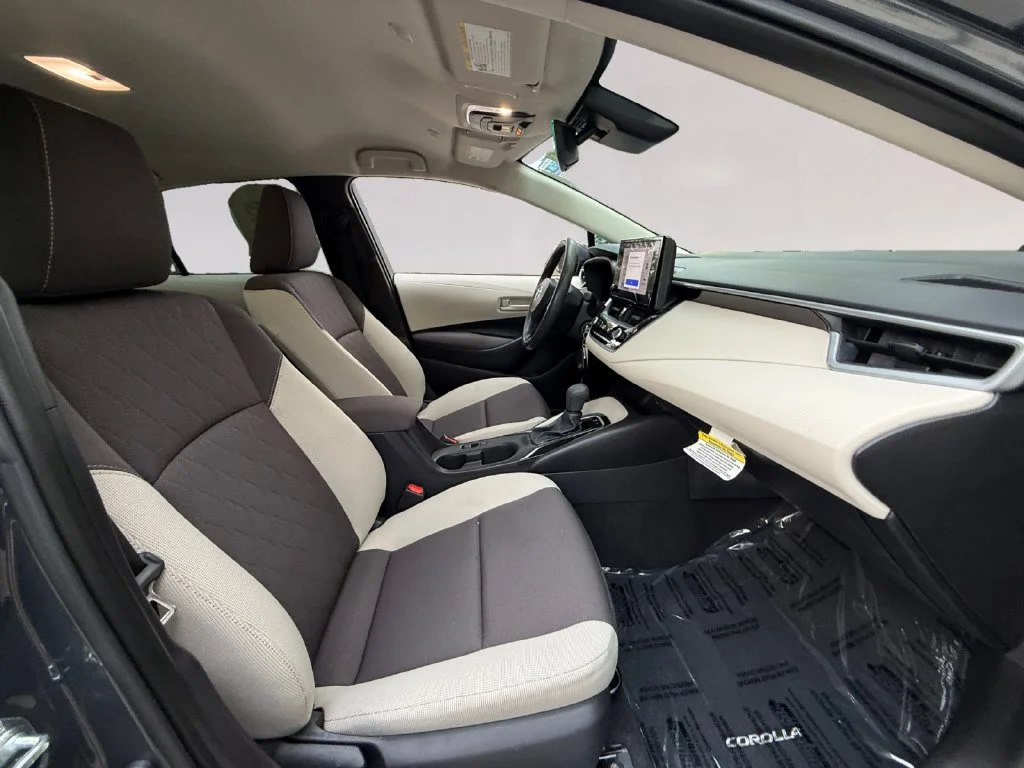 2026 Toyota Corolla LE - Photo 17