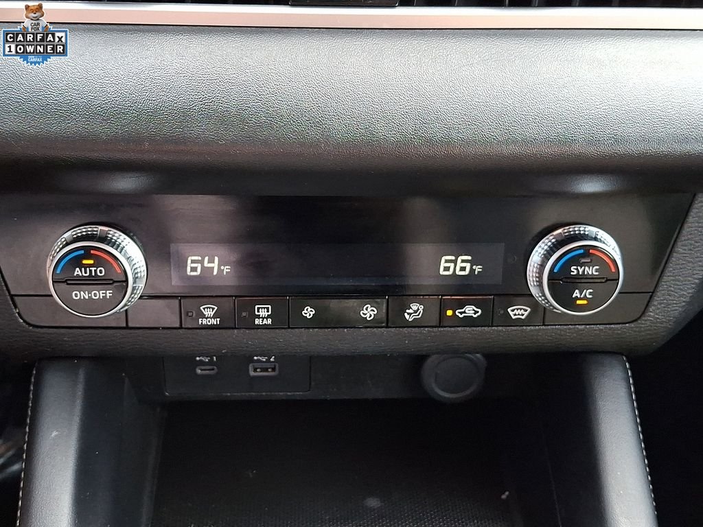 Used 2022 Black Mitsubishi ES image 15
