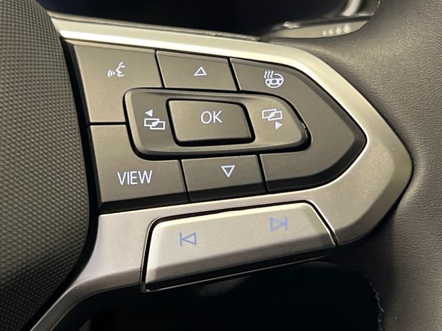 New 2026 Green Volkswagen 1.5T SE Black image 14