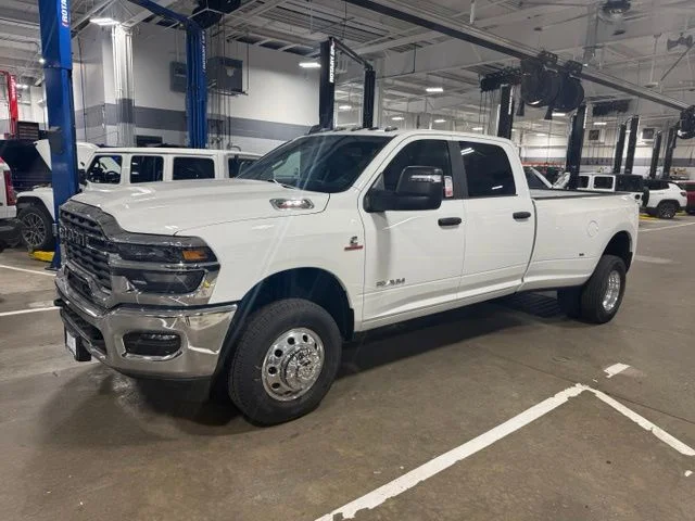 New 2026 Bright White Clear-Coat Exterior Paint RAM Big Horn image 9