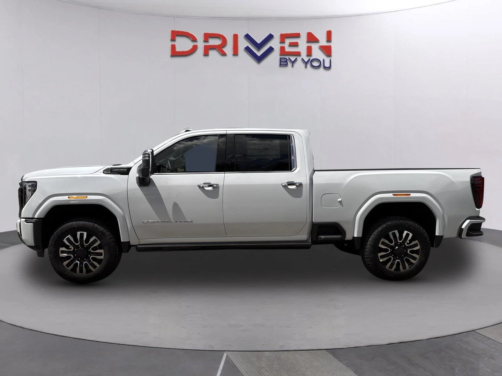 New 2026 Glacier White Tricoat GMC Denali Ultimate image 7