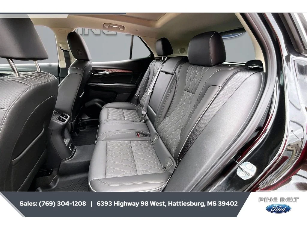Used 2023 Ebony Twilight Metallic Buick Avenir image 19