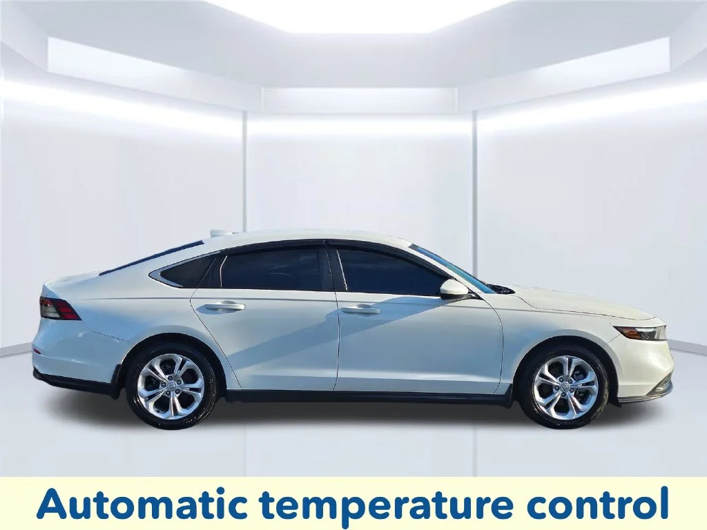 Used 2024 Platinum White Pearl Honda LX image 22