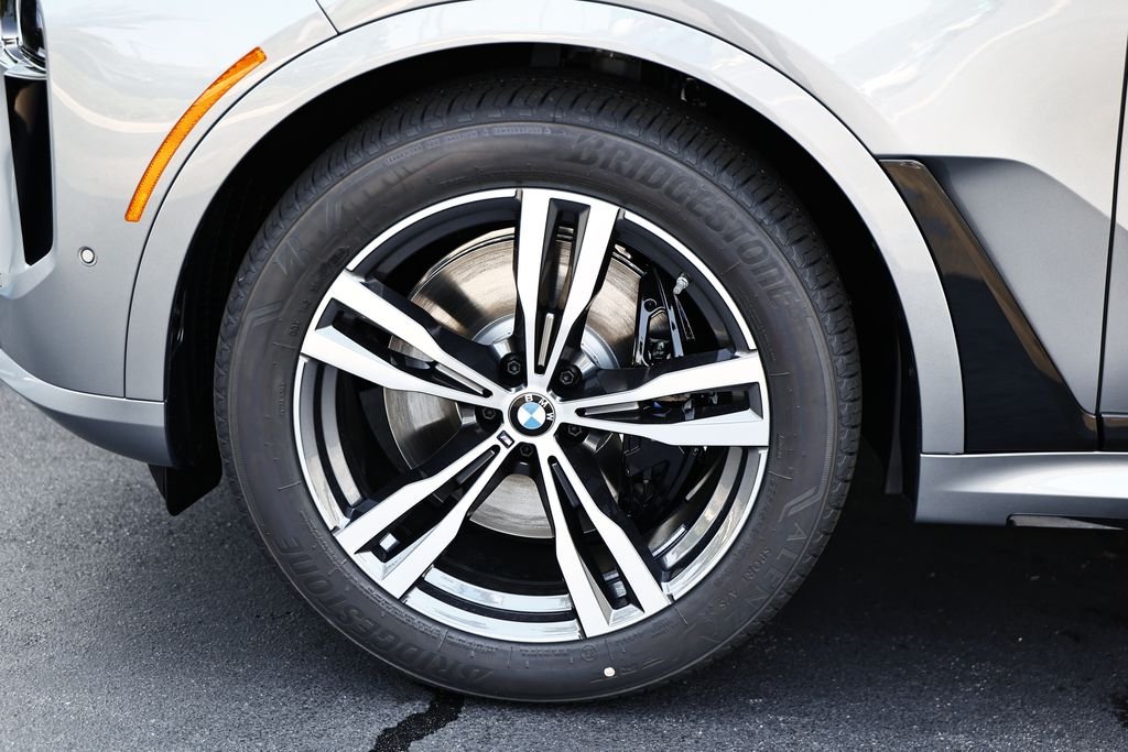 New 2027 Skyscraper Grey Metallic BMW xDrive40i image 10