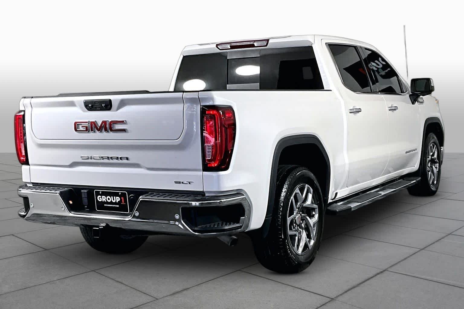 Used 2024 White Frost Tricoat GMC SLT image 12
