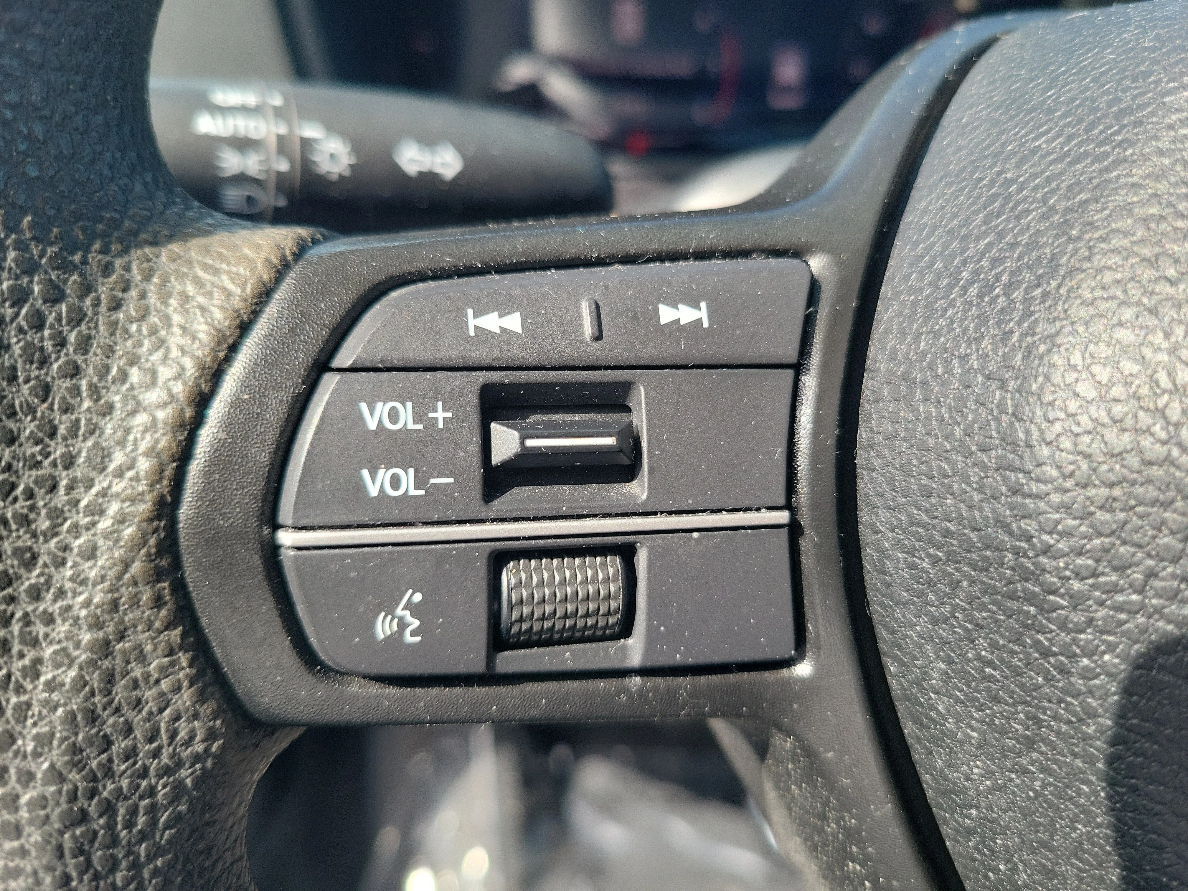 2023 Honda Accord LX - Photo 22