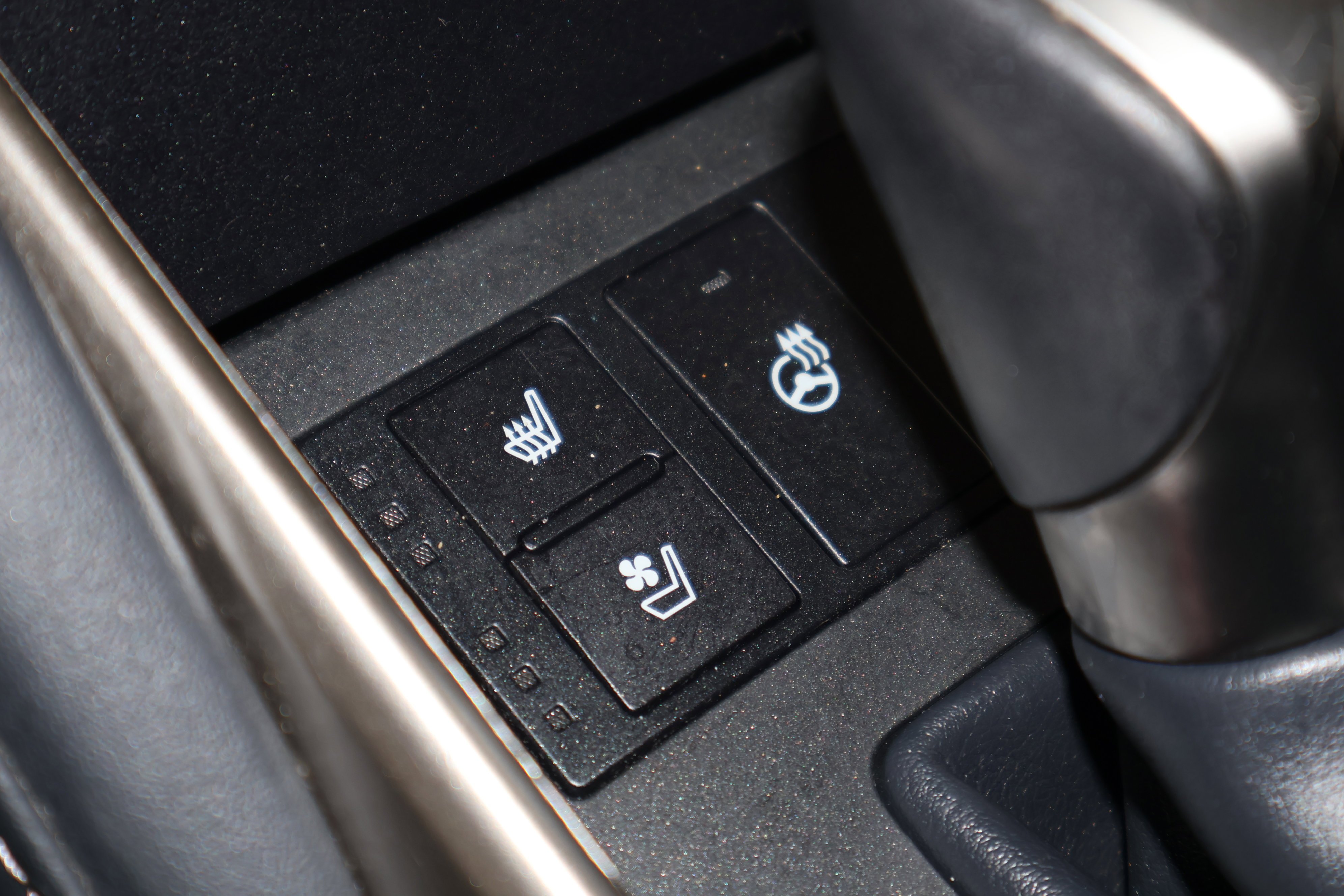 2019 Lexus IS 300 - Photo 32