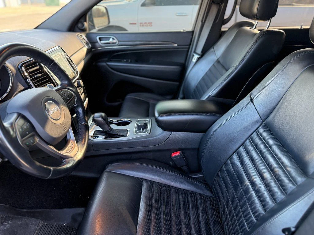 Used 2019 Red Jeep Limited X image 15