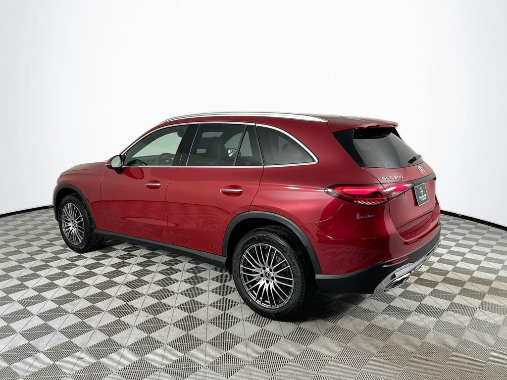 New 2026 MANUFAKTUR Patagonia Red Metallic Mercedes-Benz GLC 300 image 39