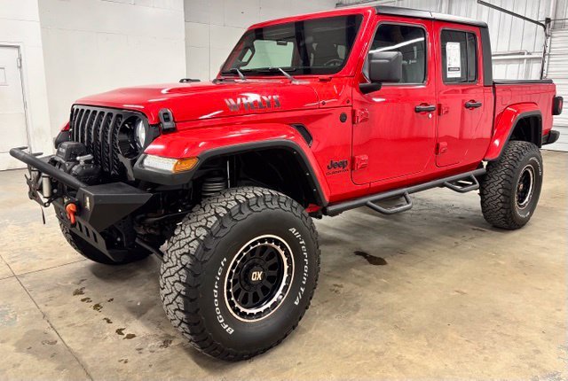 Used 2022 Red Jeep Willys image 3