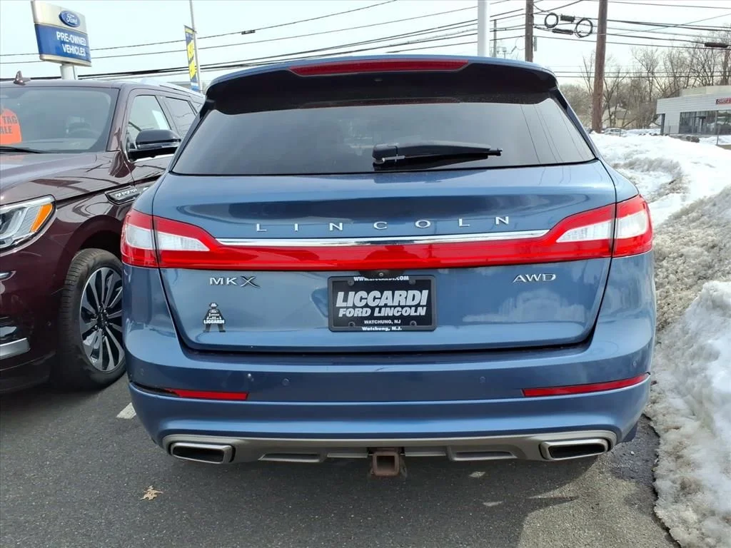Used 2018 Blue Lincoln Reserve image 5