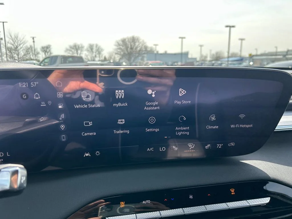 2026 Buick Enclave Preferred - Photo 24