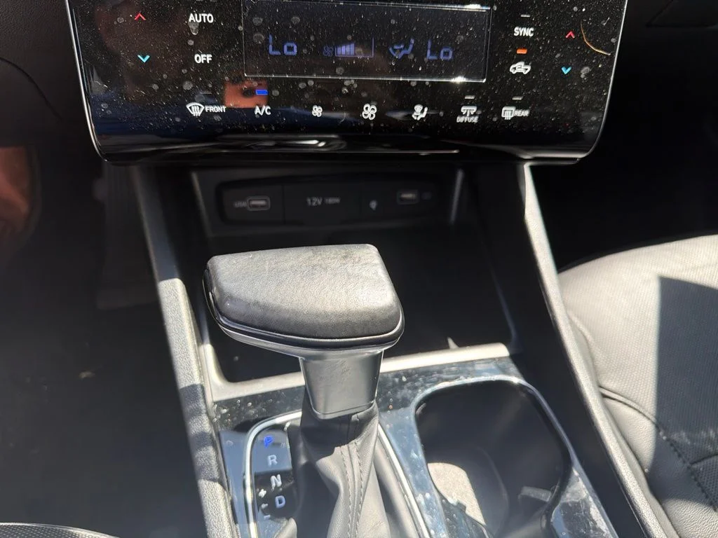Used 2024 White Hyundai Limited image 19
