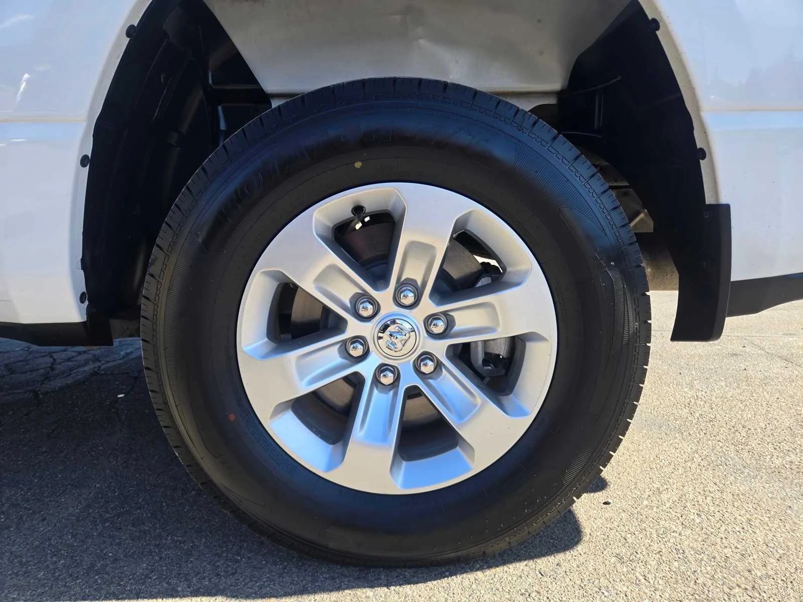 Used 2024  Ram Laramie image 27