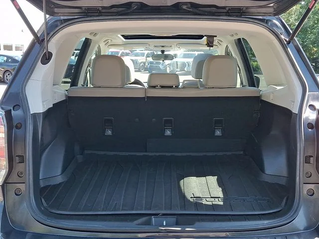 Used 2018 Gray Subaru 2.5i Limited image 30