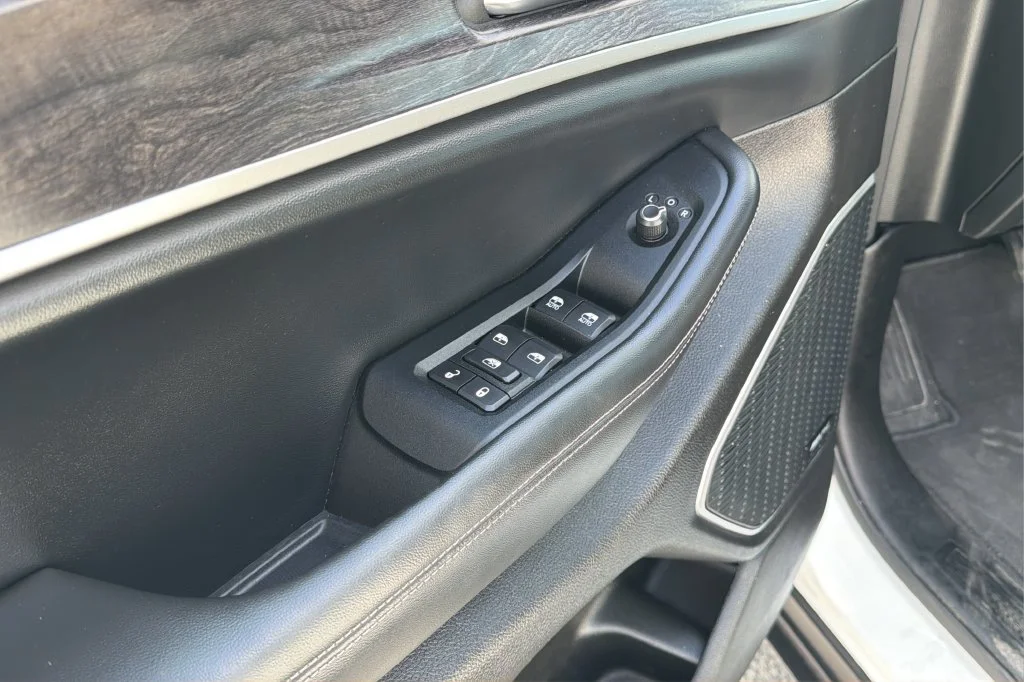 Used 2024 White Jeep LIMI image 16