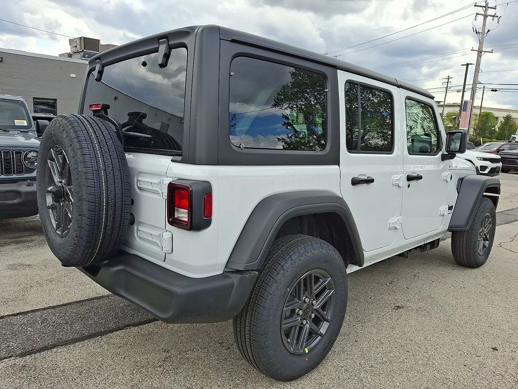 New 2026 Bright White Clear-Coat Exterior Paint Jeep Sport S image 4