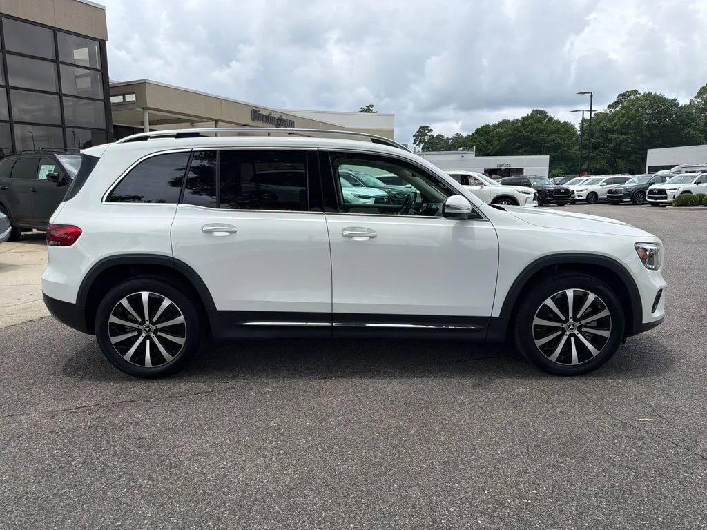 Used 2022 White Mercedes-Benz GLB 250 image 14