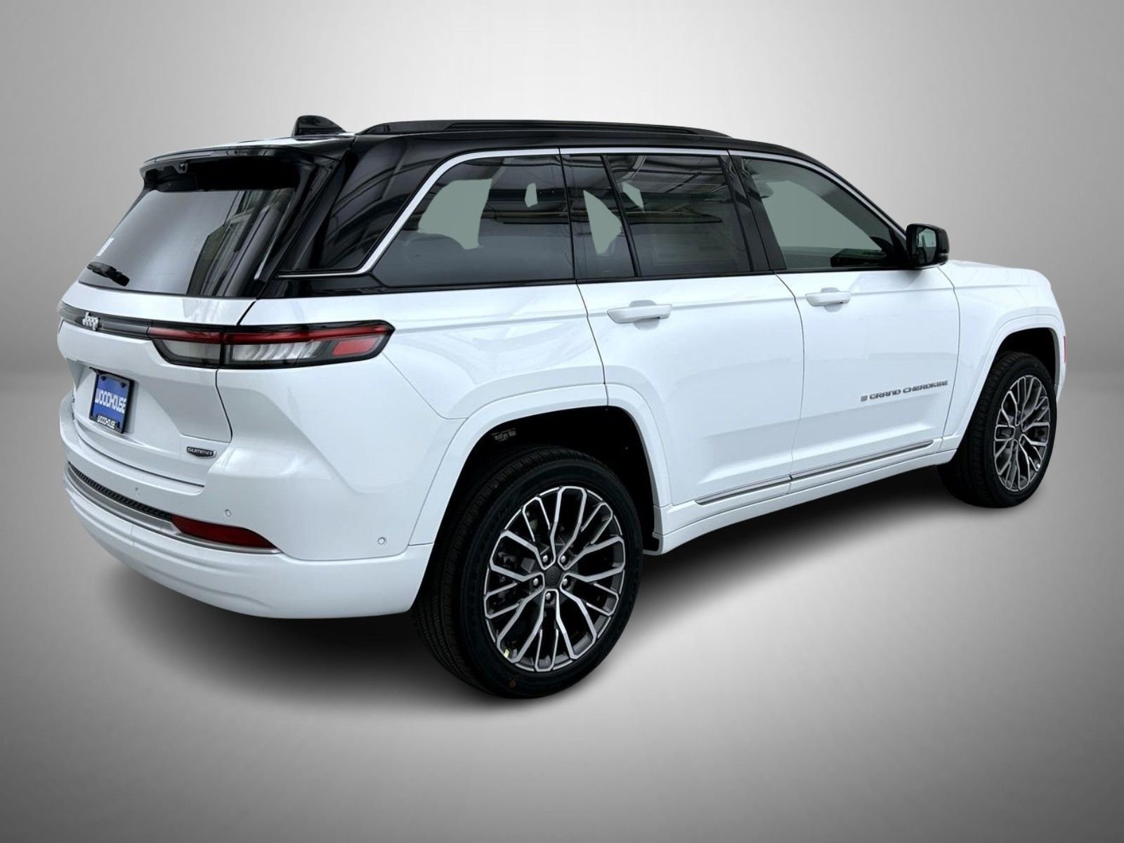 New 2026 Bright White Clear-Coat Exterior Paint Jeep Summit image 5