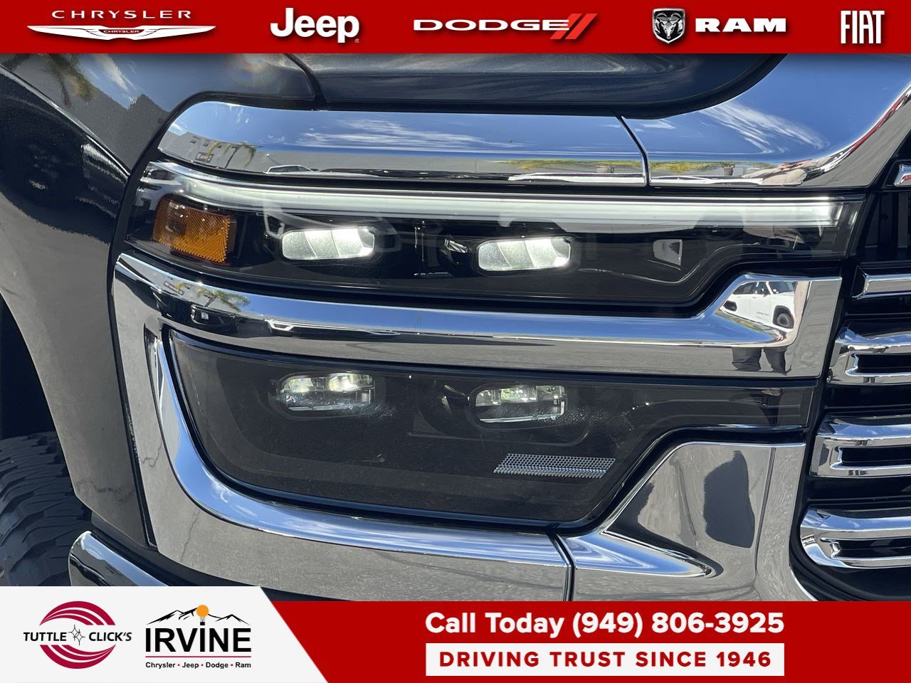 New 2026 Diamond Black Crystal Pearl-Coat Exterior Paint RAM Laramie image 7