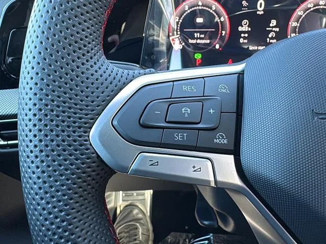 New 2026 Mythos Black Metallic Volkswagen SE image 16