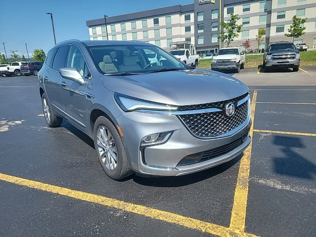 Used 2024 Gray Metallic Buick Avenir image 4