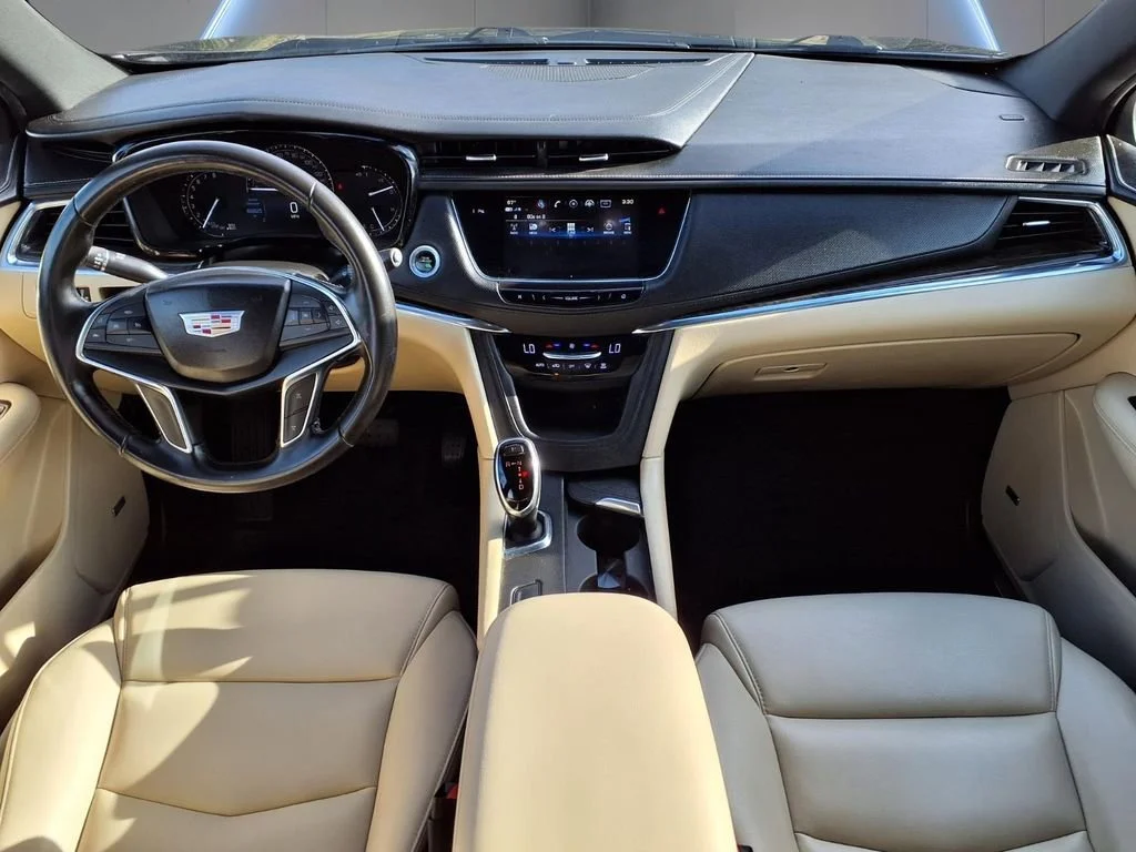2018 Cadillac XT5 Base - Photo 11